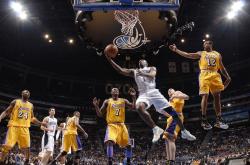 开云体育直播-黑蜂狂潮，夏洛特逆袭记—当黄蜂在淘汰赛的荆棘路上蛰伤尼克斯