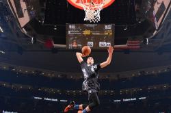 开云体育APP下载-沙漠与硬木的交响，当沙特鏖战伊拉克的坚韧，遇见罗德里戈东决的孤胆英雄时刻