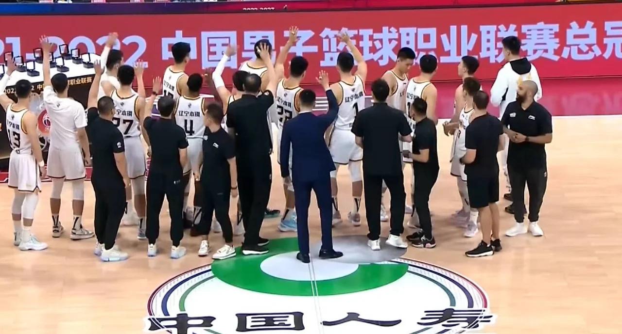 职业球员力争胜负,赛季开门红的简单介绍 职业球员力争胜负,赛季开门红的简单介绍