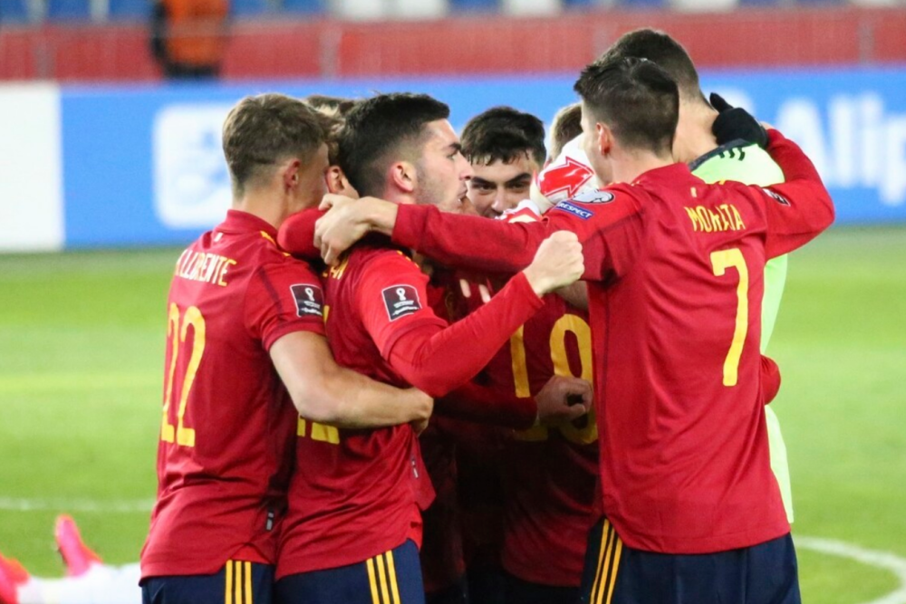 包含德国队完胜丹麦队，李梓嘉状态火热的词条