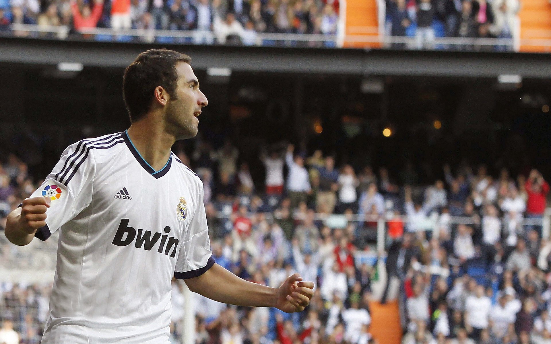 巴黎压哨绝杀喀麦隆，卢卡库终场救主成关键先生