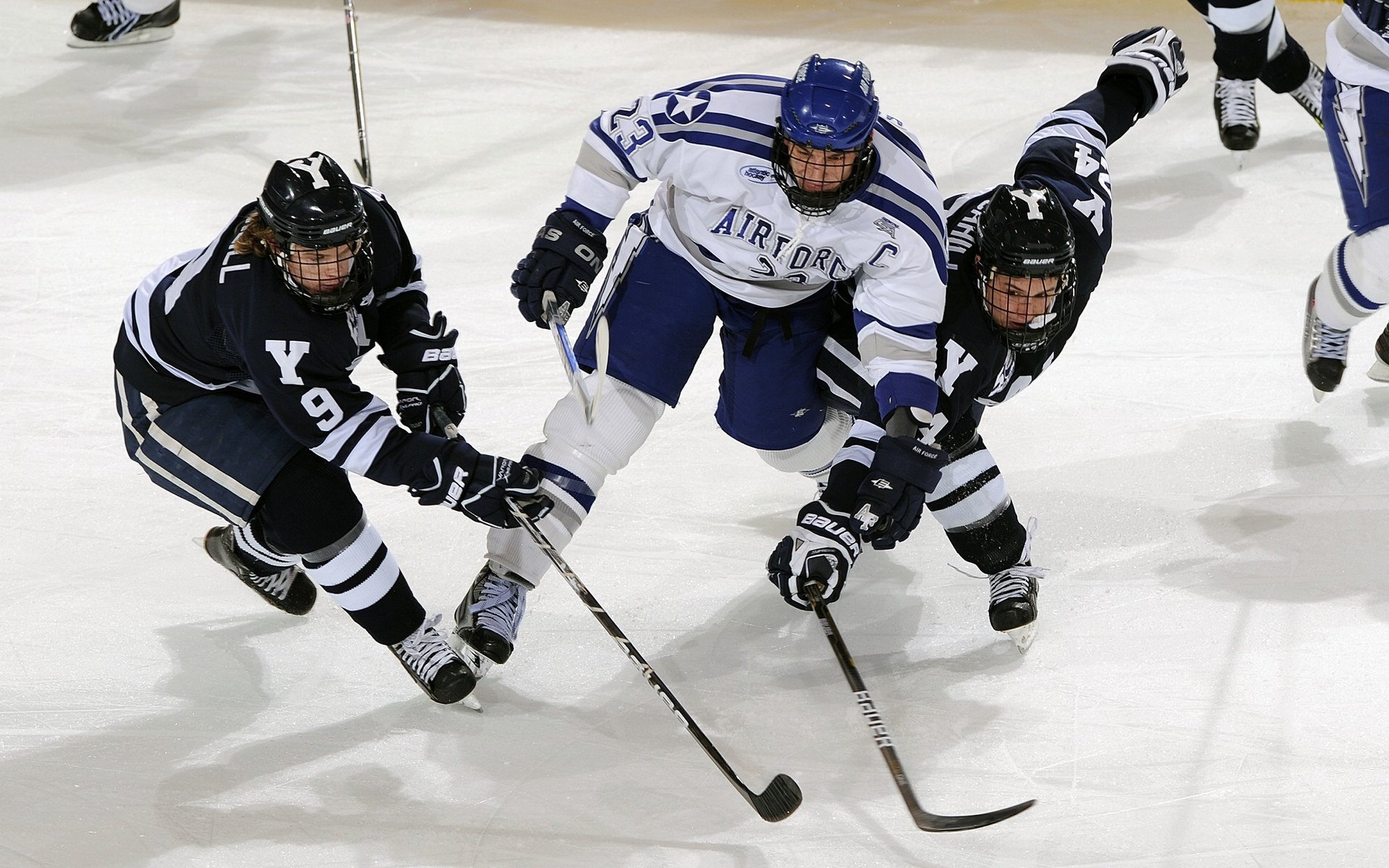 赛道与古城,土耳其生死战与佛罗伦萨的胜利回响