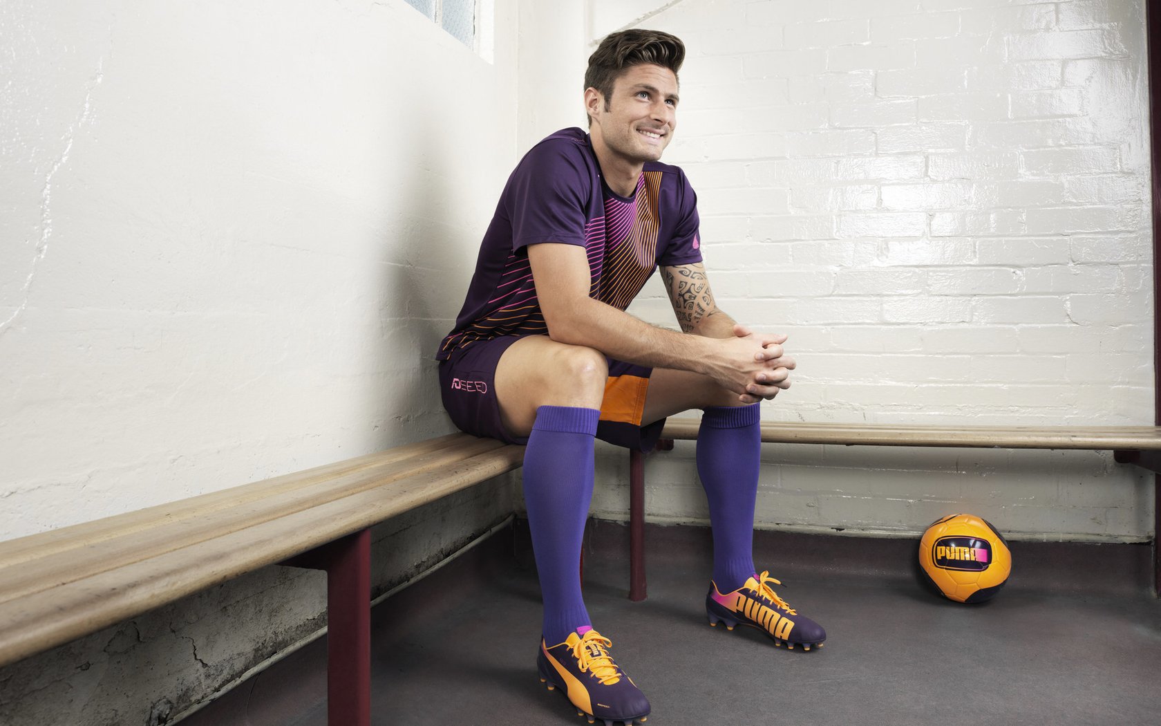 绿茵场上的历史性颠覆，乌克兰横扫西班牙，C罗惊艳四座