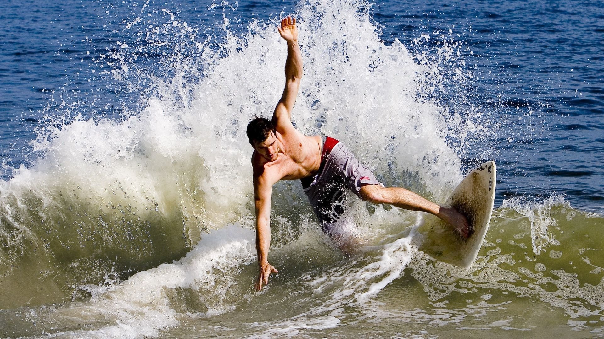 布克炽焰焚天,猛龙绝杀江苏诠释篮球唯一性