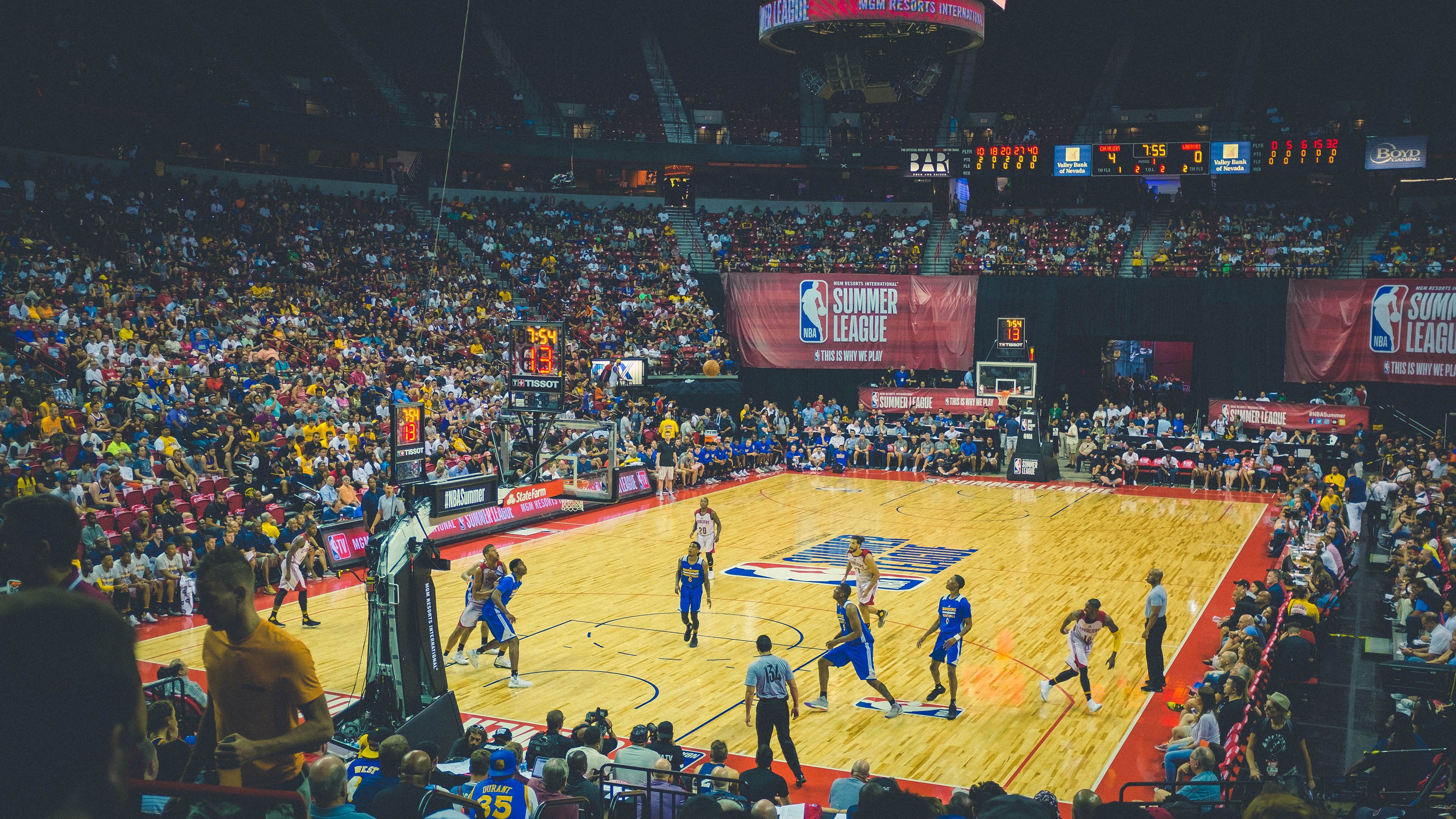 冰封之地燃起逆袭之火，戈贝尔率吉林队绝境翻盘76人